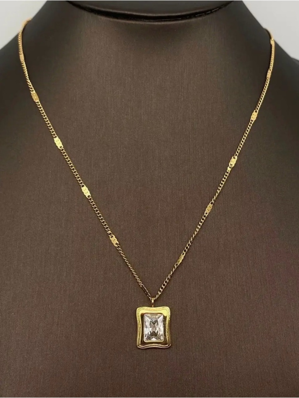 Square Zircon Necklace | 18K Gold Plated | Minimal | Everyday Luxe